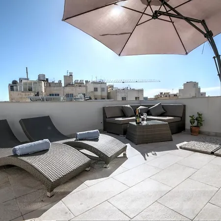Penthouse Deluxe * Sliema
