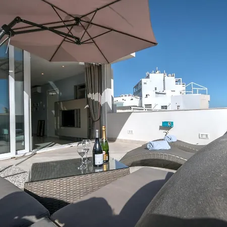 Penthouse Deluxe Sliema