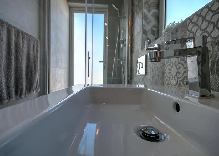 Penthouse Deluxe * Sliema