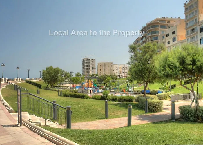 Penthouse Deluxe * Sliema